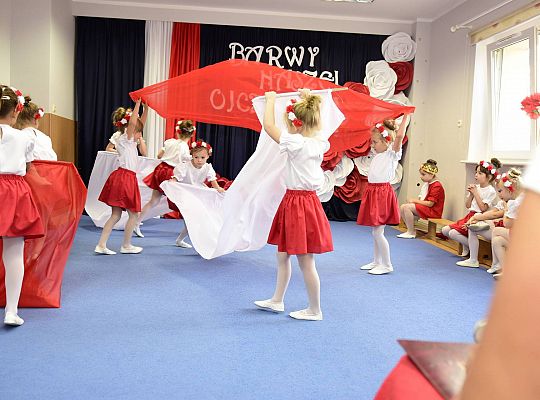 Uroczysty apel w wykonaniu Gr IV z okazji Odzyskania Niepodległości