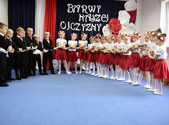 Uroczysty apel w wykonaniu Gr IV z okazji Odzyskania Niepodległości