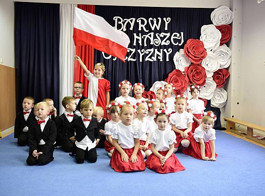 Uroczysty apel w wykonaniu Gr IV z okazji Odzyskania Niepodległości