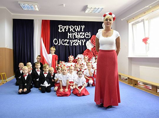 Uroczysty apel w wykonaniu Gr IV z okazji Odzyskania Niepodległości