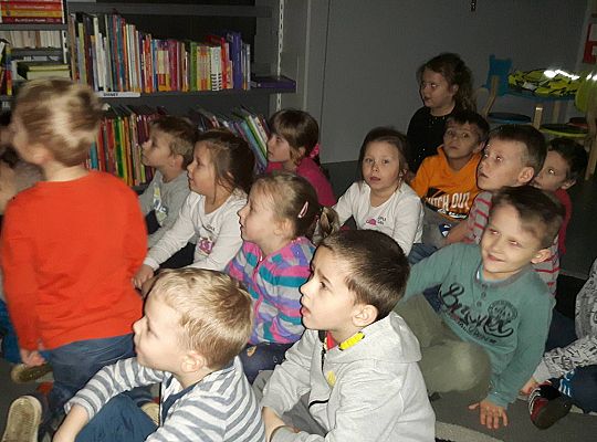 GR III Wizyta w Bibliotece - Teatr cieni