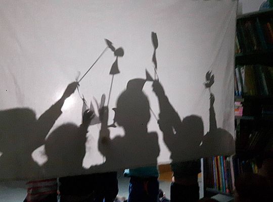 GR III Wizyta w Bibliotece - Teatr cieni