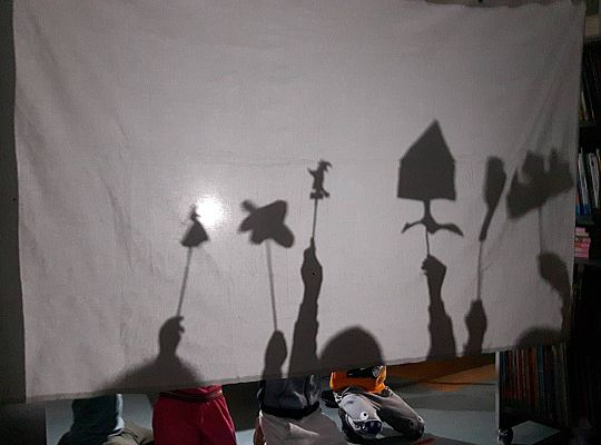 GR III Wizyta w Bibliotece - Teatr cieni