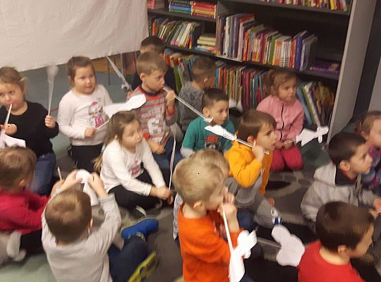 GR III Wizyta w Bibliotece - Teatr cieni