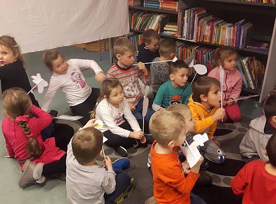 GR III Wizyta w Bibliotece - Teatr cieni