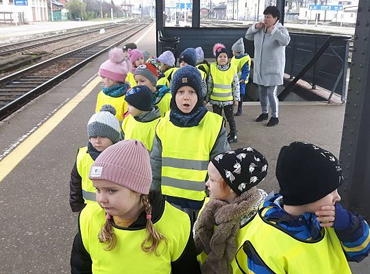 Gr III wycieczka na dworzec kolejowy