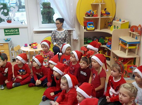 Konkurs - "Kraina czterech tęczy oczami przedszkolaka"