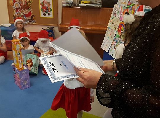 Konkurs - "Kraina czterech tęczy oczami przedszkolaka"