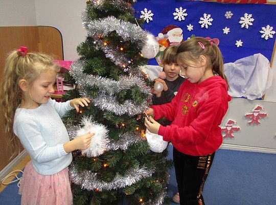 GR IV Stroimy choinkę