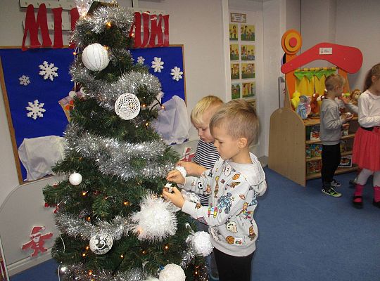 GR IV Stroimy choinkę