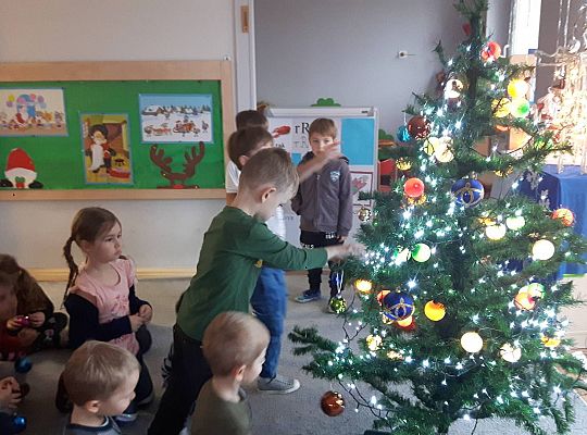 GR III Stroimy Choinkę