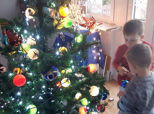 GR III Stroimy Choinkę