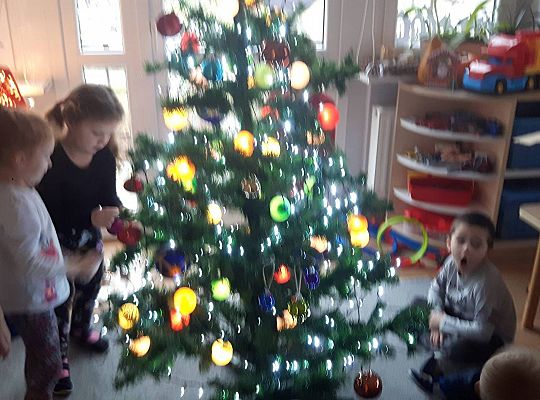 GR III Stroimy Choinkę