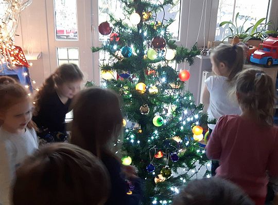 GR III Stroimy Choinkę