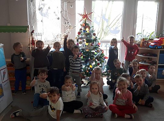 GR III Stroimy Choinkę