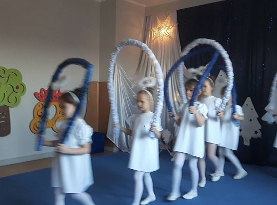 Jasełka w wykonaniu starszaków