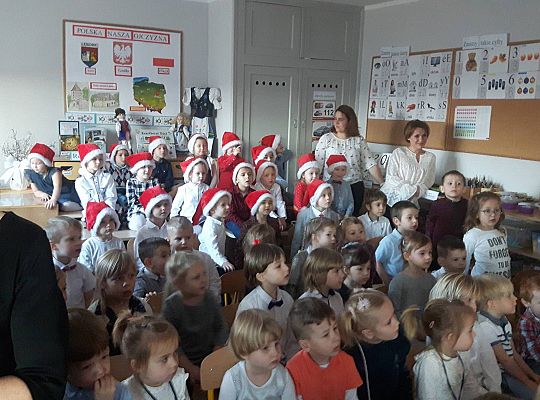 Jasełka w wykonaniu starszaków