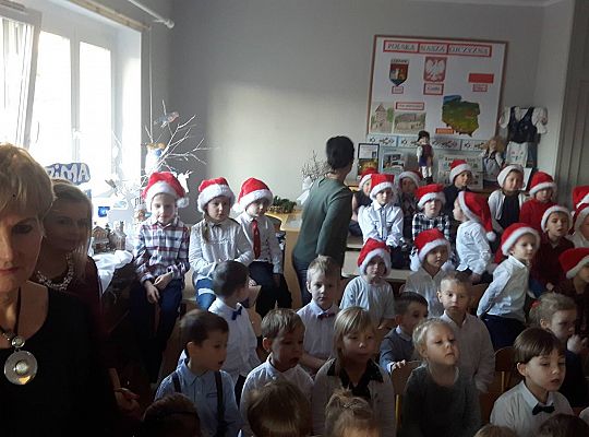 Jasełka w wykonaniu starszaków