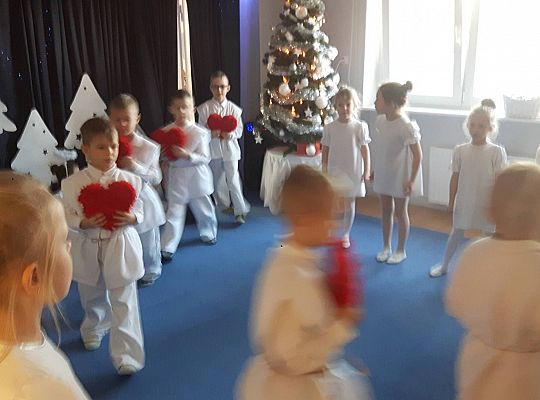 Jasełka w wykonaniu starszaków