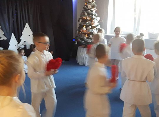 Jasełka w wykonaniu starszaków