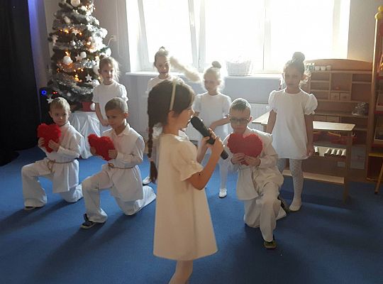 Jasełka w wykonaniu starszaków