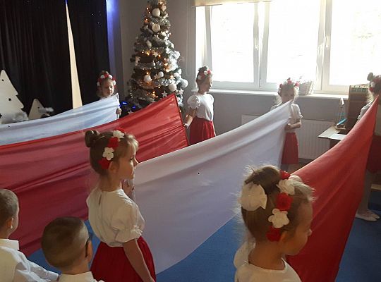 Jasełka w wykonaniu starszaków