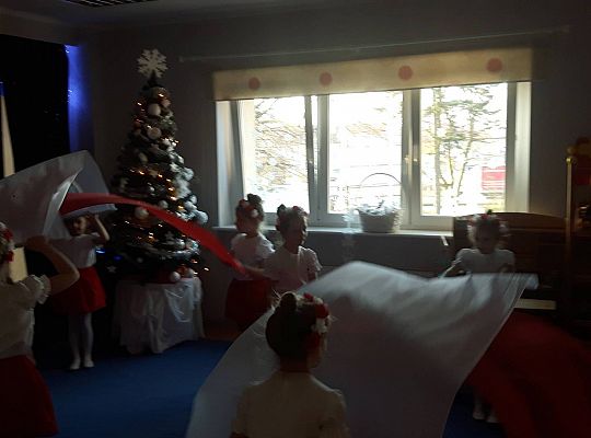 Jasełka w wykonaniu starszaków