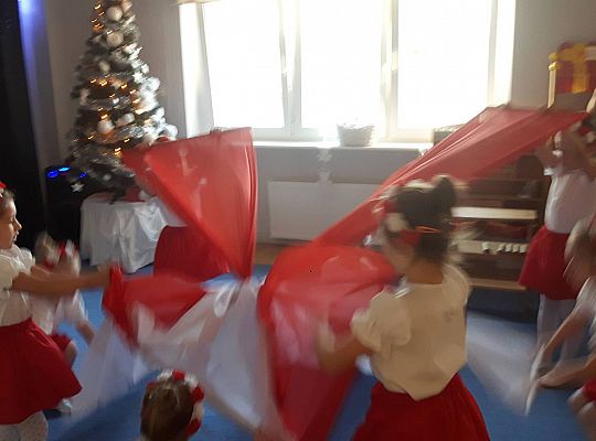 Jasełka w wykonaniu starszaków