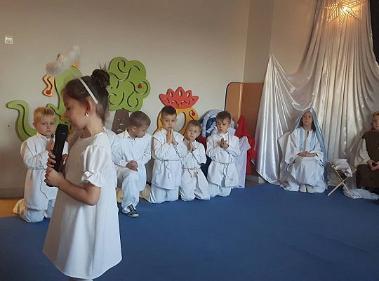 Jasełka w wykonaniu starszaków