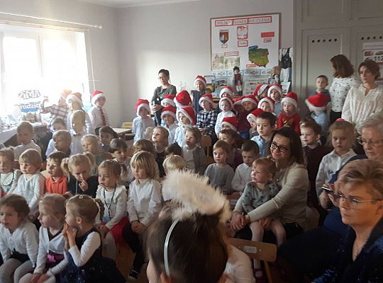 Jasełka w wykonaniu starszaków