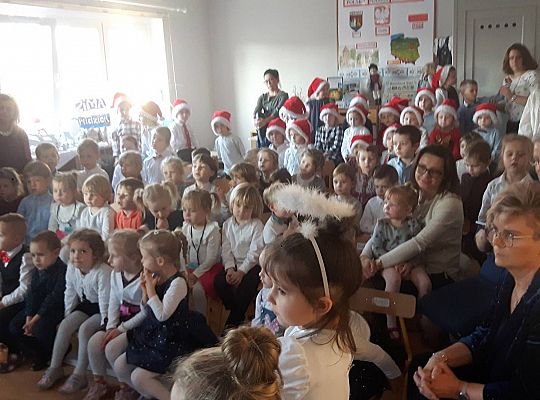 Jasełka w wykonaniu starszaków