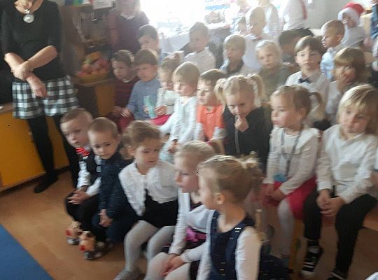 Jasełka w wykonaniu starszaków