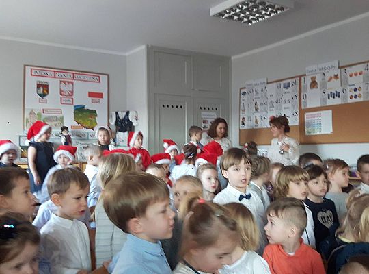 Jasełka w wykonaniu starszaków