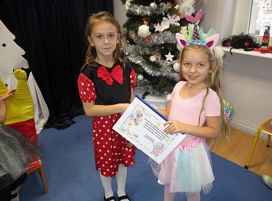gr IV Urodzinki Niny i Kornelki