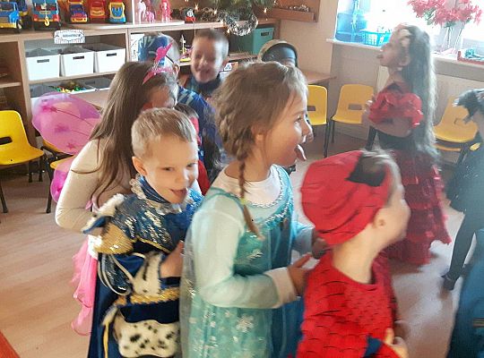 gr III Bal Karnawałowy