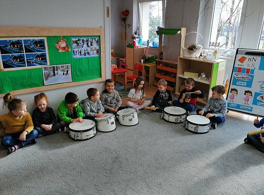 Gr III Zajęcia muzyczne z Panem Wiesławem Karpikiem