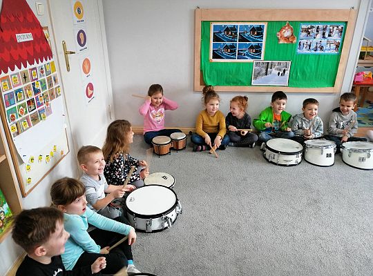 Gr III Zajęcia muzyczne z Panem Wiesławem Karpikiem