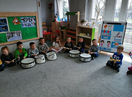 Gr III Zajęcia muzyczne z Panem Wiesławem Karpikiem