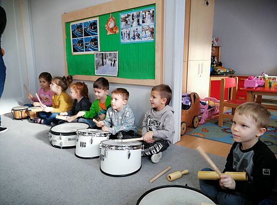 Gr III Zajęcia muzyczne z Panem Wiesławem Karpikiem