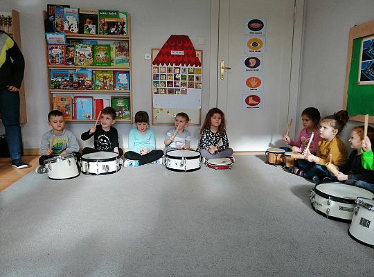 Gr III Zajęcia muzyczne z Panem Wiesławem Karpikiem