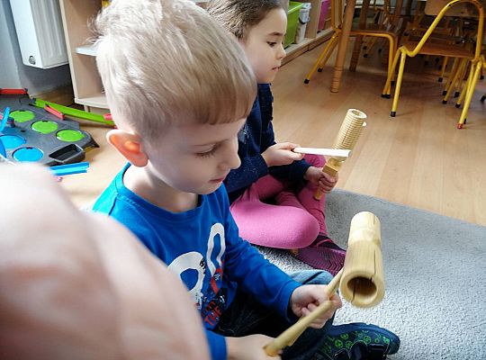 Gr III Zajęcia muzyczne z Panem Wiesławem Karpikiem