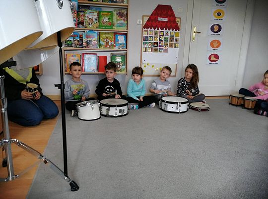 Gr III Zajęcia muzyczne z Panem Wiesławem Karpikiem
