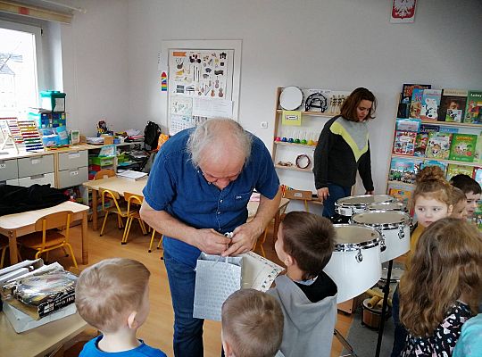 Gr III Zajęcia muzyczne z Panem Wiesławem Karpikiem