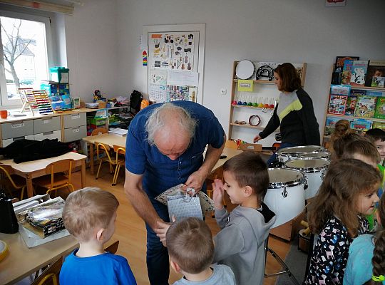 Gr III Zajęcia muzyczne z Panem Wiesławem Karpikiem