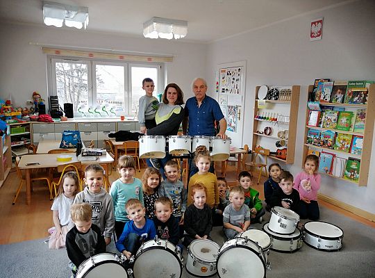 Gr III Zajęcia muzyczne z Panem Wiesławem Karpikiem