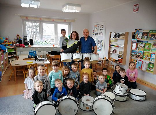 Gr III Zajęcia muzyczne z Panem Wiesławem Karpikiem