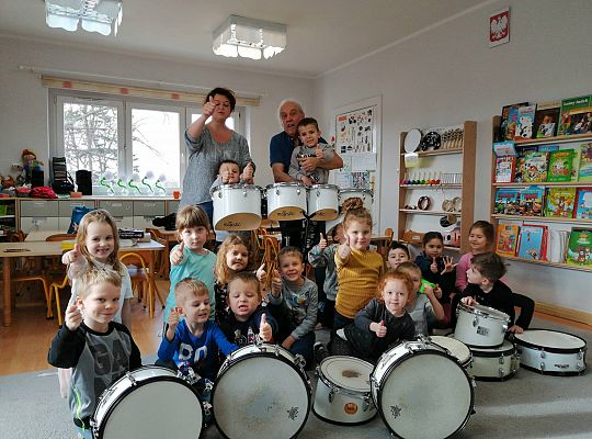 Gr III Zajęcia muzyczne z Panem Wiesławem Karpikiem