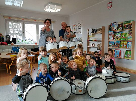 Gr III Zajęcia muzyczne z Panem Wiesławem Karpikiem