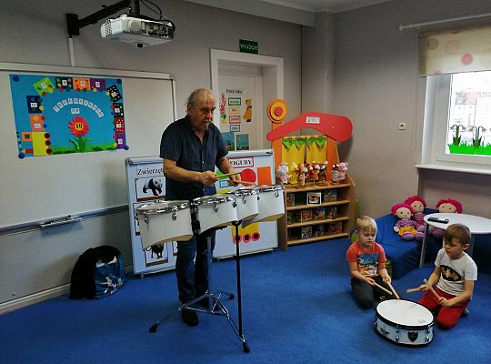 Gr IV zajęcia muzyczne z Panem Wiesławem Karpikiem