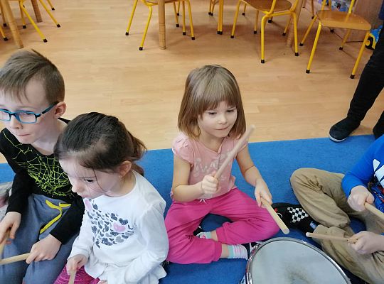 Gr IV zajęcia muzyczne z Panem Wiesławem Karpikiem